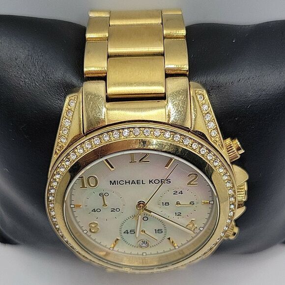 Michael Kors MK5521 Women's Stainless Steel Analog White Dial Quartz Watch AM476 - Picture 5 of 11